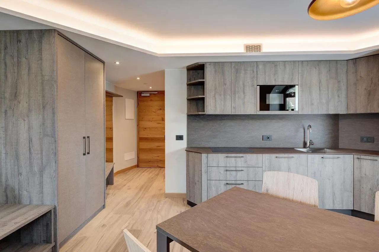 Rock Mountain Planet Suite House Livigno Apartment