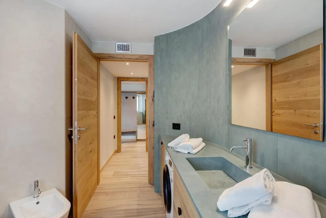 Rock Mountain Planet Suite House Livigno Italien